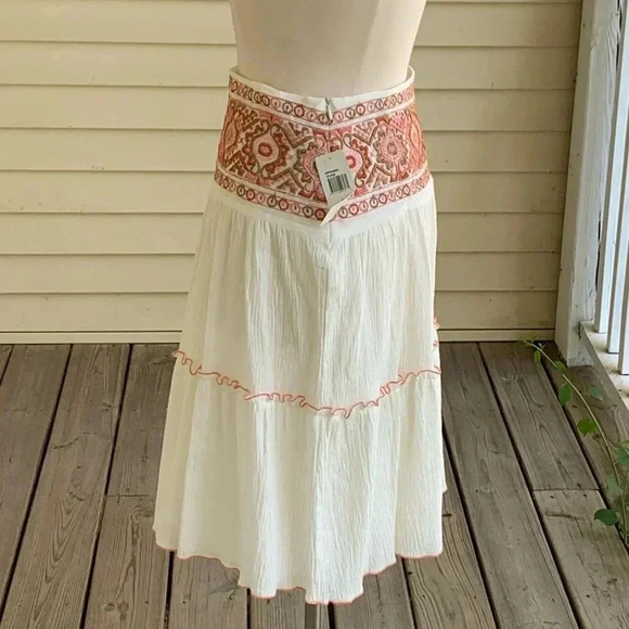 Campaigne Skirt Cotton Tiered Boho Embroidered Size 8 Coral & Ivory Gauzy NWT - Picture 3 of 9